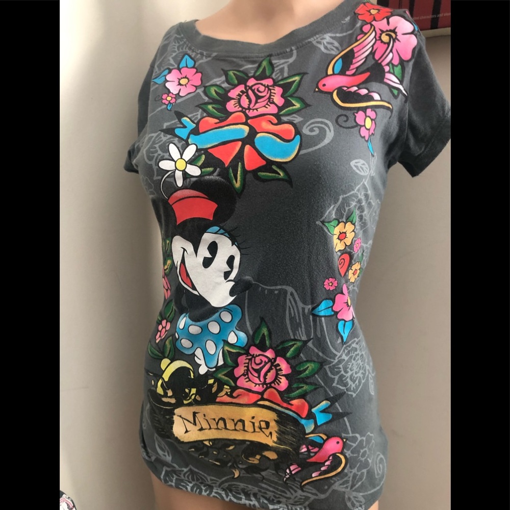 Disney Minnie Mouse flower 🌸 t shirt